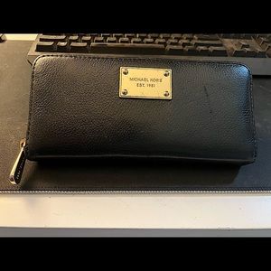 Black Michael Kors wallet